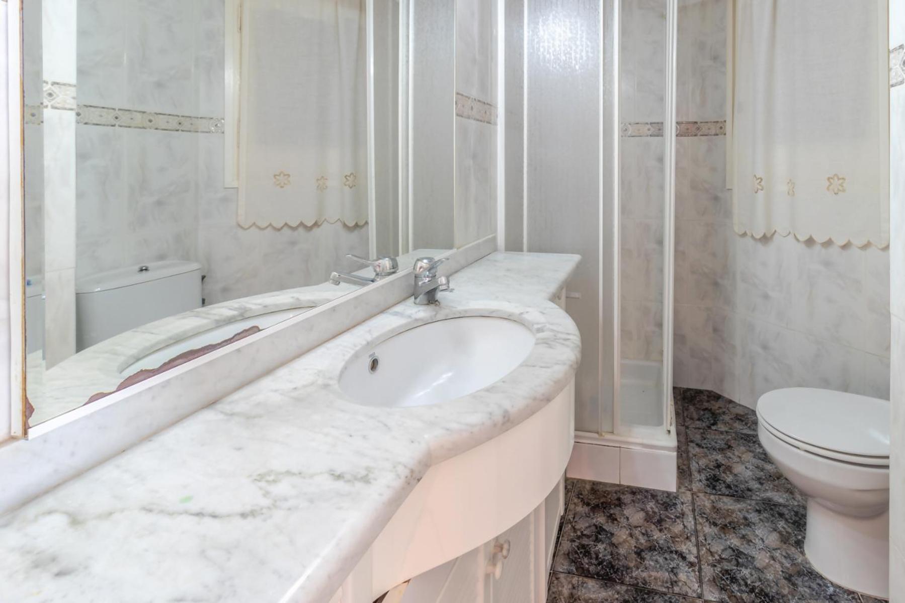 Apartamento Fener De Baix 81 Bonito En Primera Línea De Mar Gerona